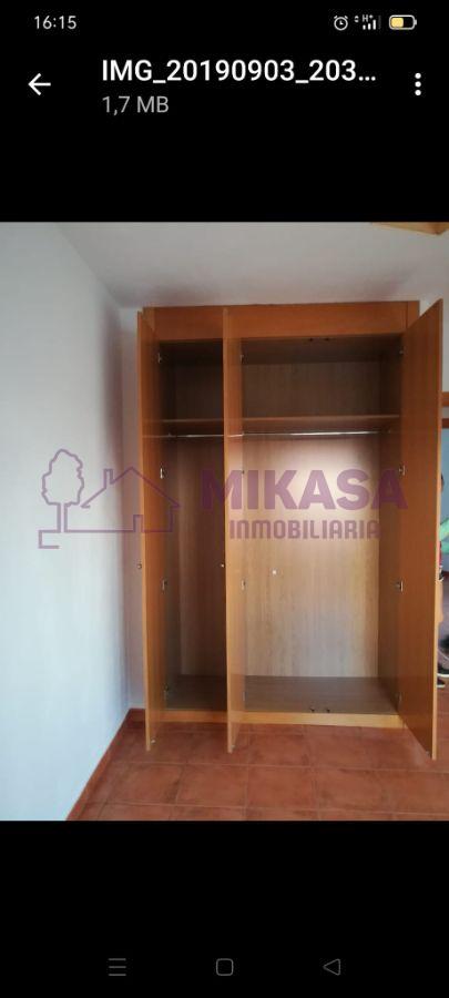 Kleiderschrank