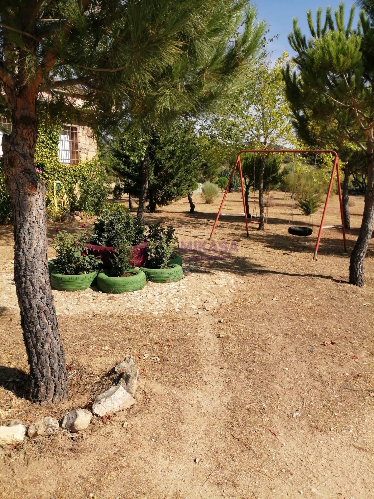 Venta de finca rústica en Paredes de Escalona