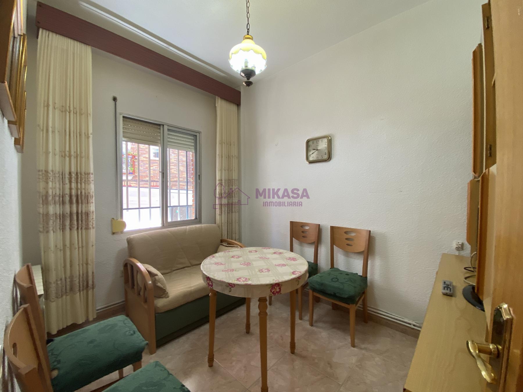 For sale of flat in Móstoles