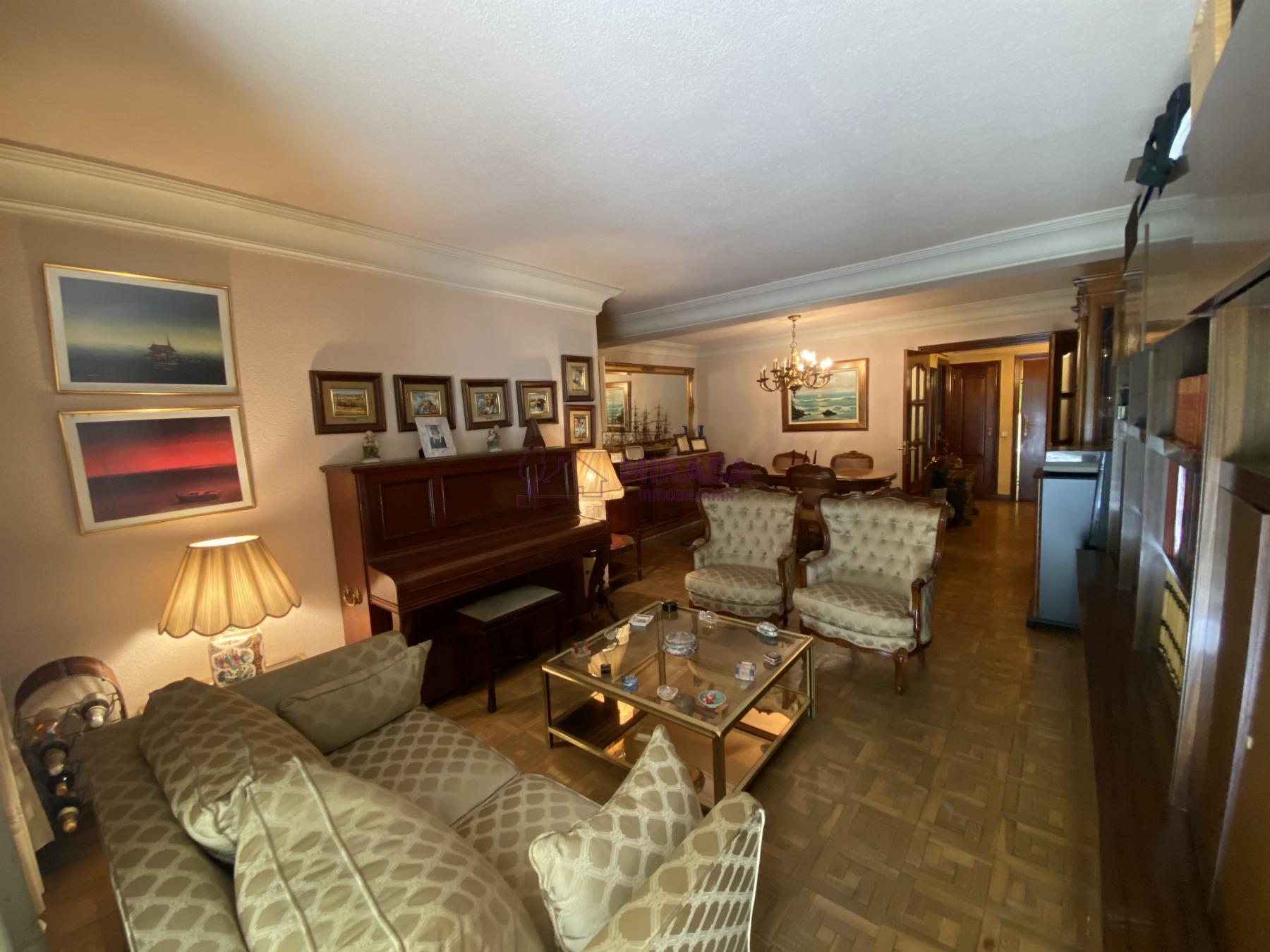 For sale of flat in Móstoles