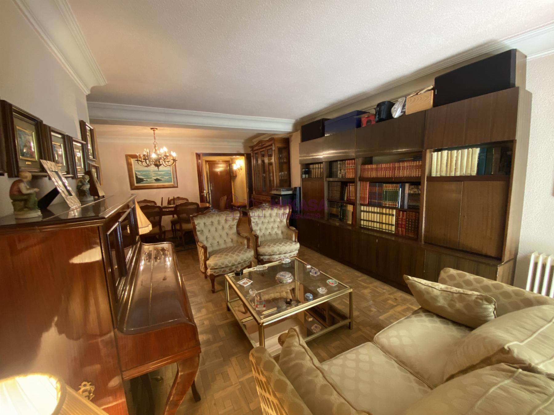 For sale of flat in Móstoles