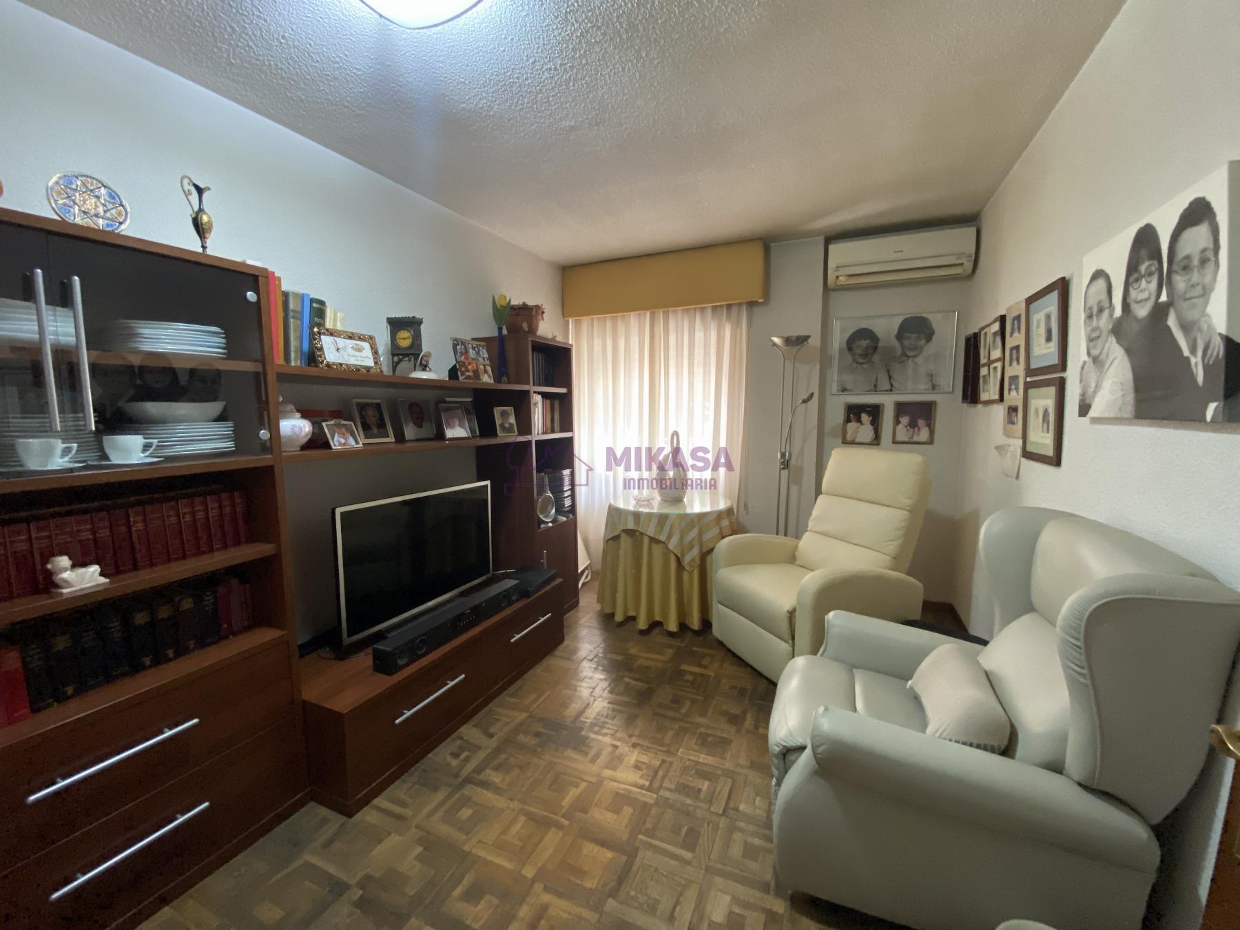 For sale of flat in Móstoles