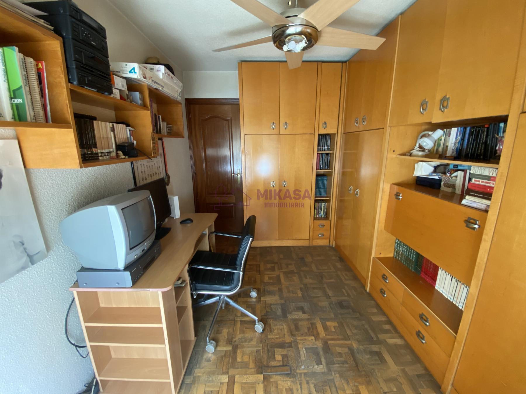 For sale of flat in Móstoles