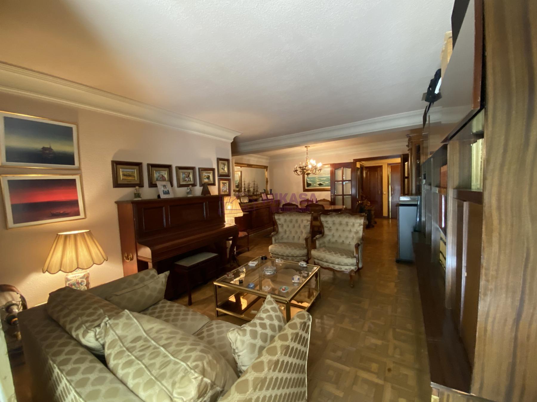 For sale of flat in Móstoles