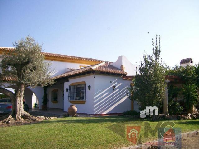 For sale of chalet in Lorca