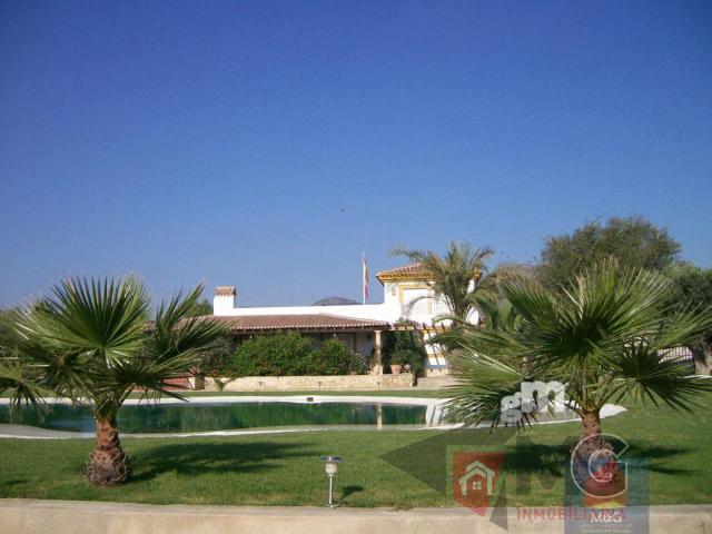 For sale of chalet in Lorca