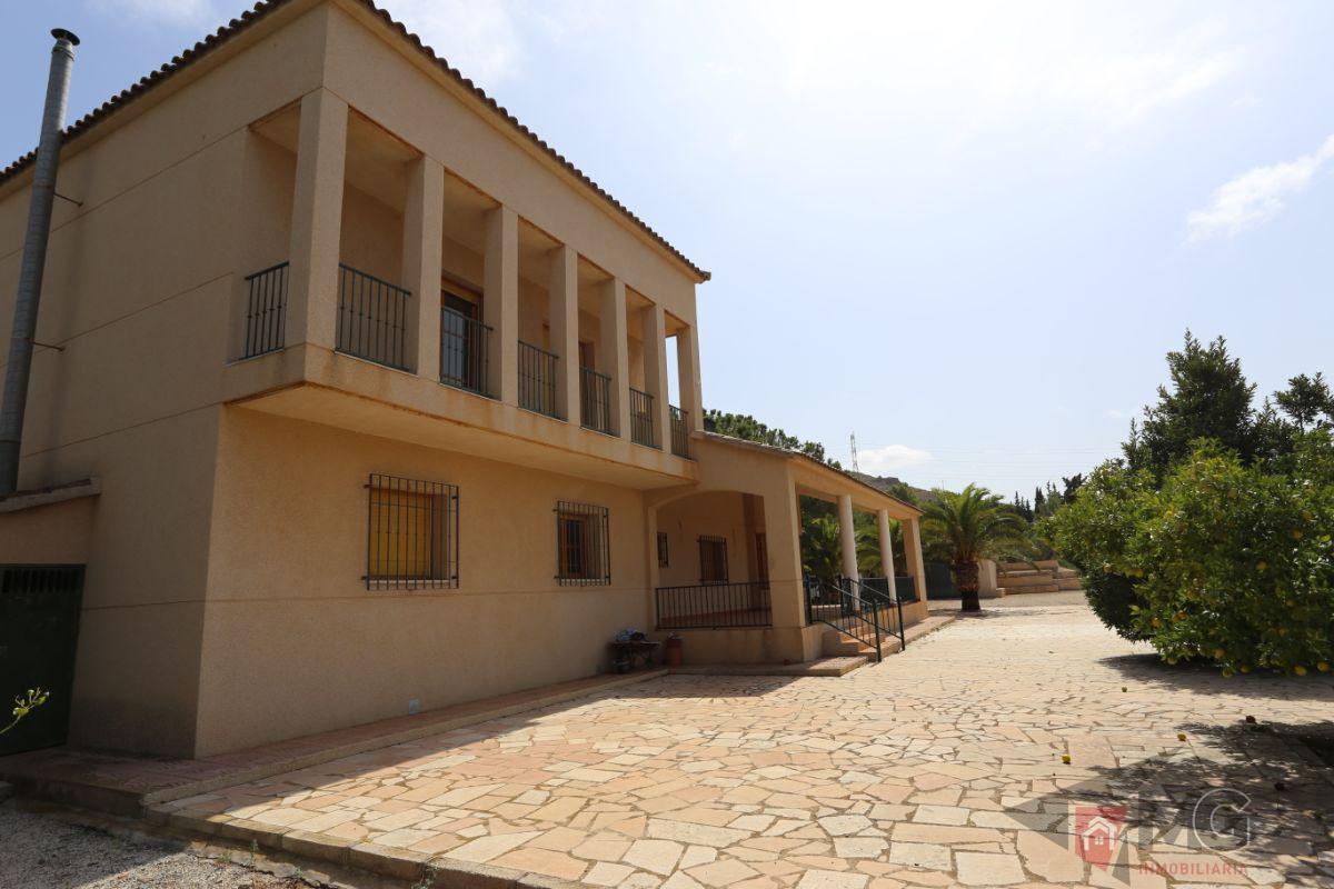 For sale of chalet in Lorca