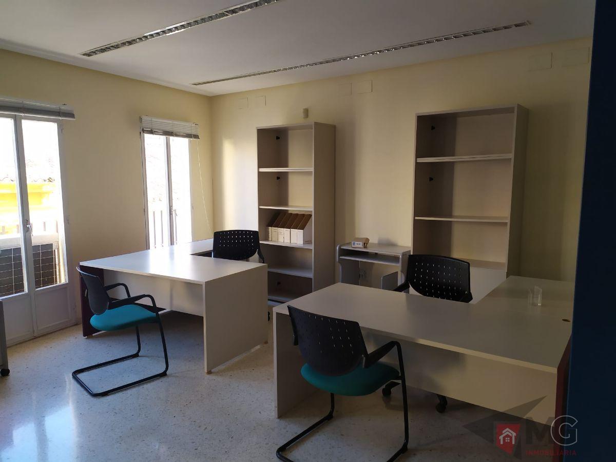 For sale of office in Lorca