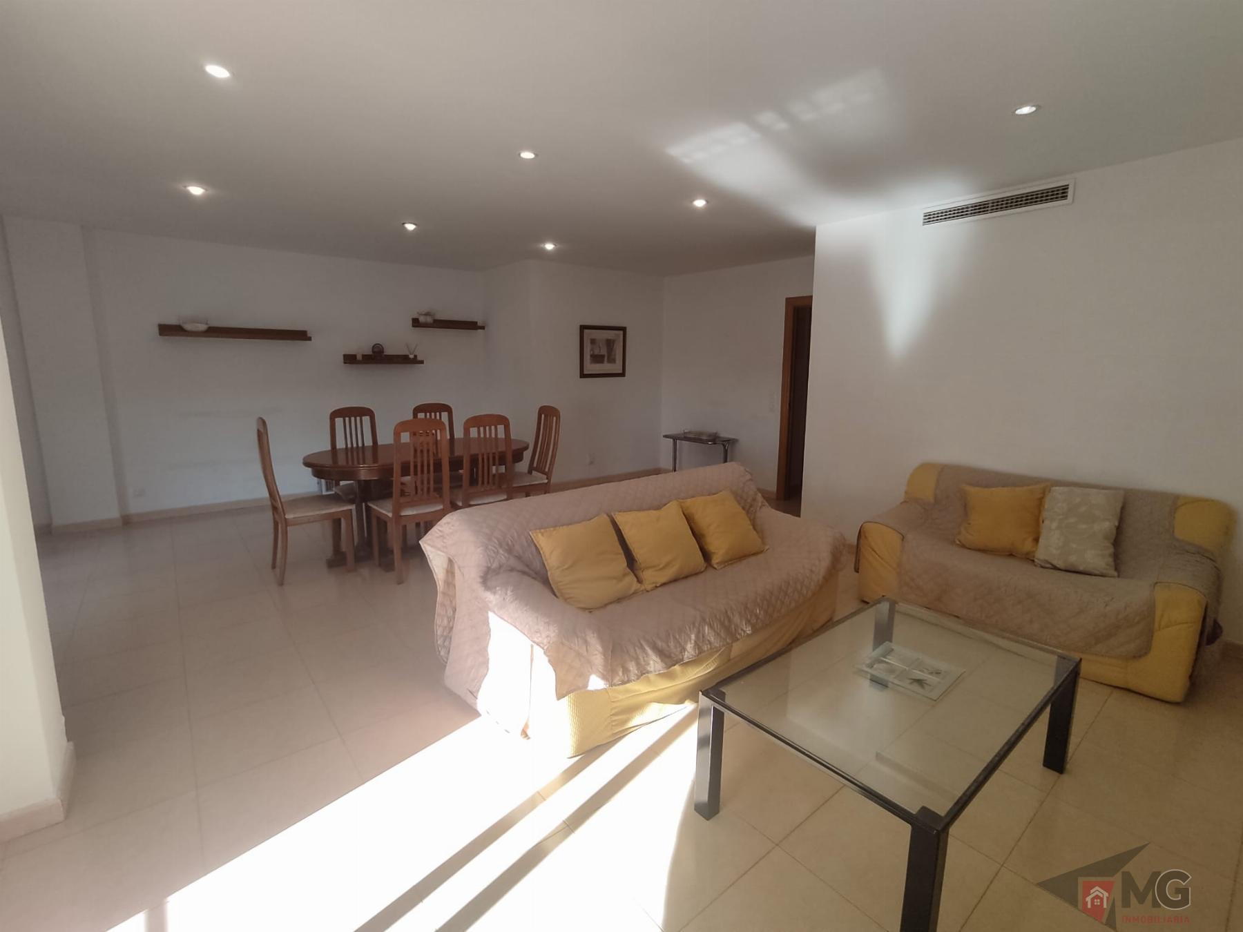 For sale of flat in Lorca