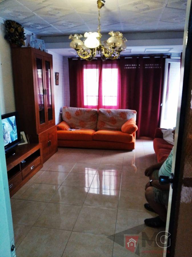 For sale of flat in Águilas