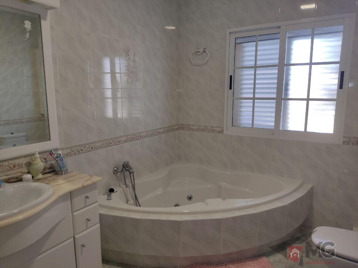 For sale of chalet in Lorca