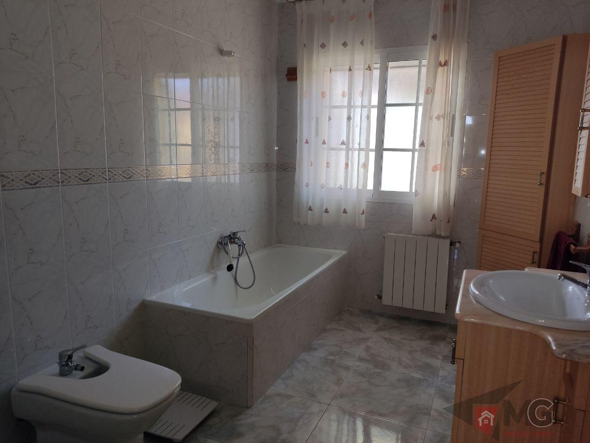 For sale of chalet in Lorca