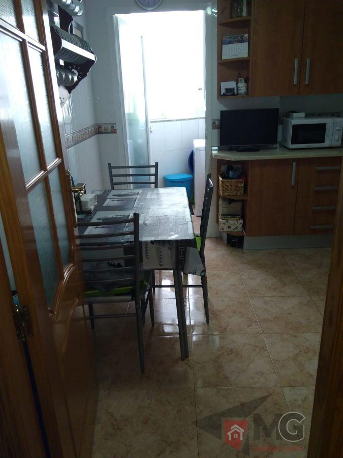 For sale of flat in Águilas