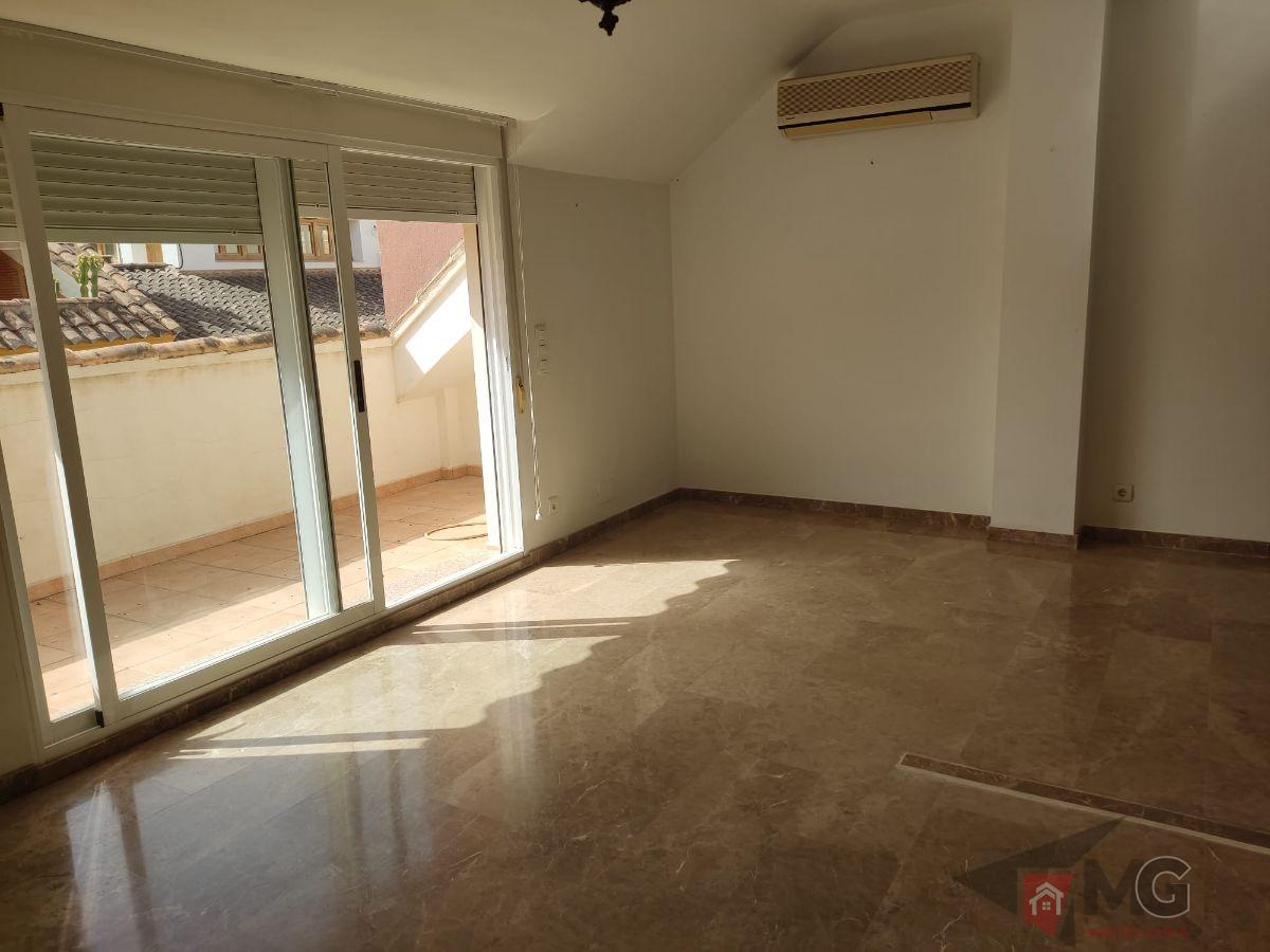 For sale of penthouse in Lorca