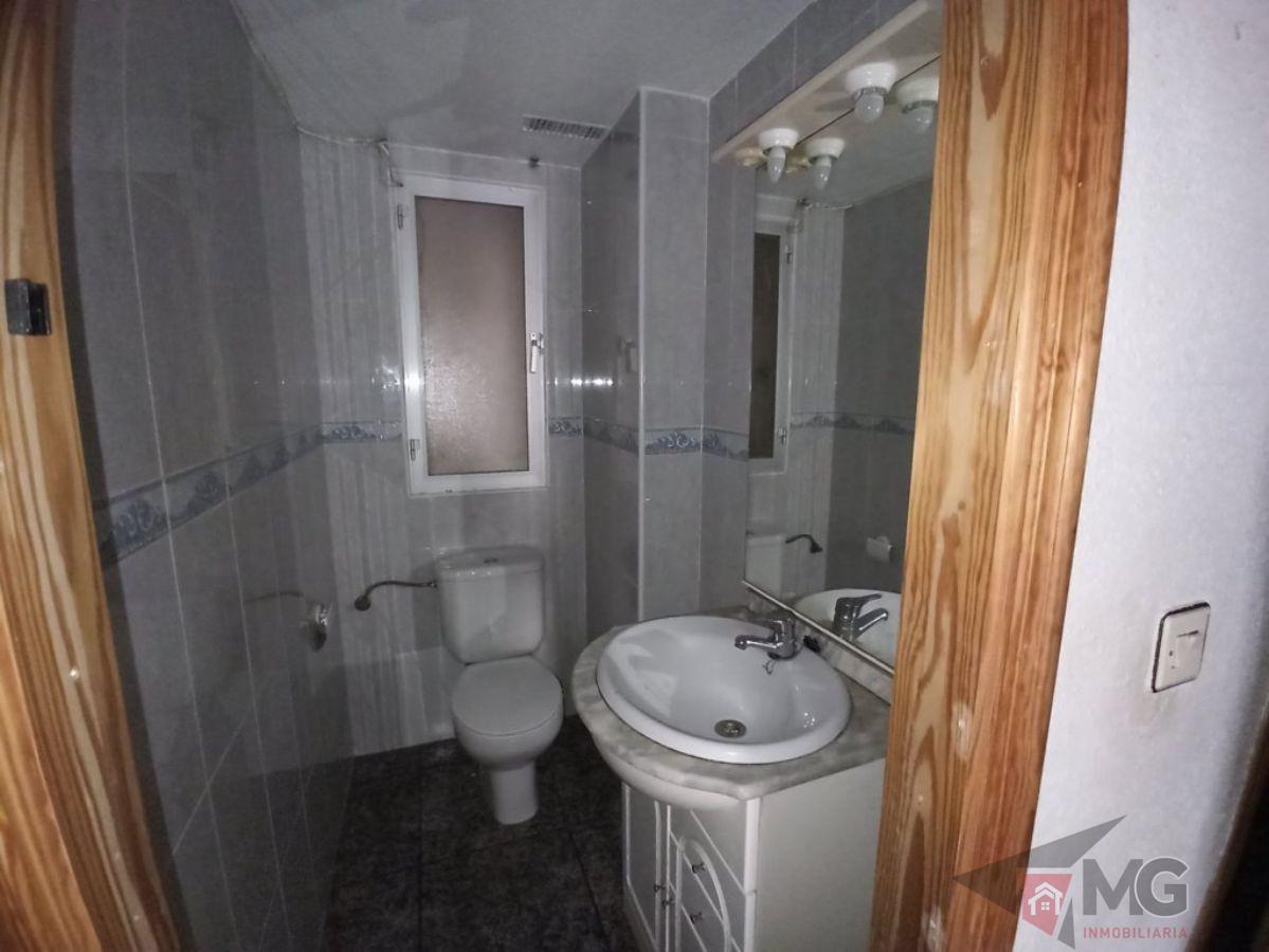 For sale of flat in Águilas