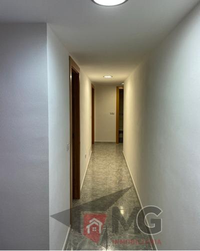 For sale of flat in Lorca