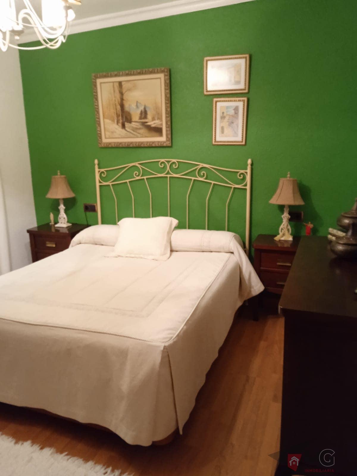 For sale of flat in Lorca