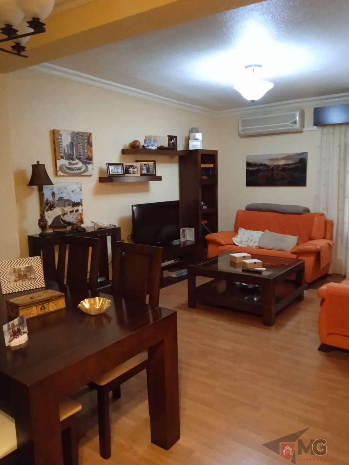 For sale of flat in Lorca