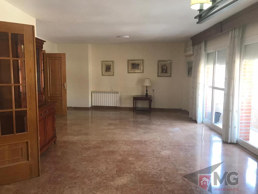 For sale of flat in Lorca