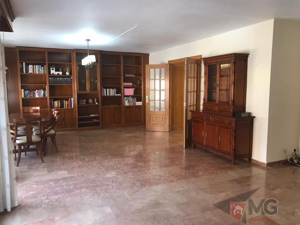 For sale of flat in Lorca