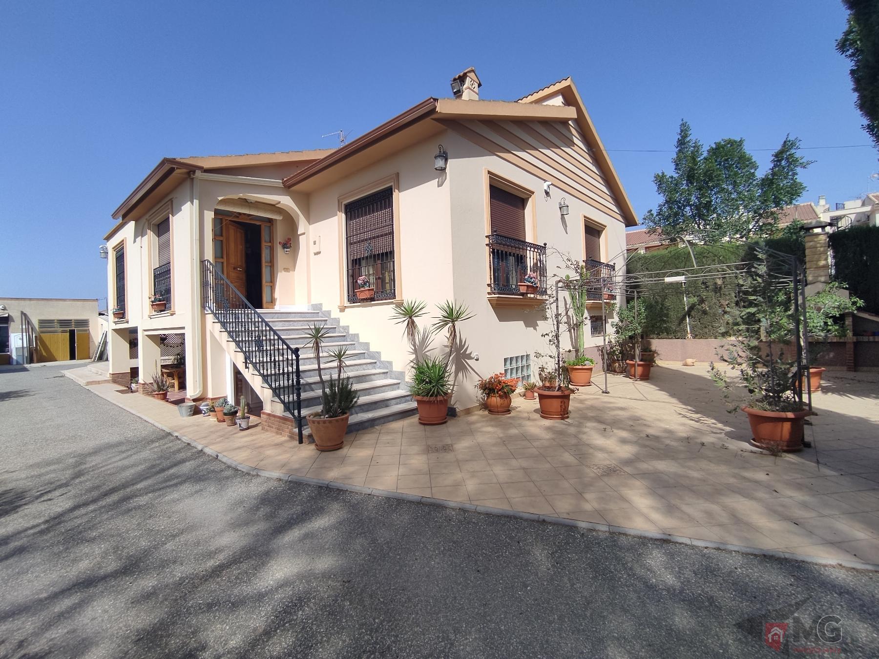 For sale of chalet in Lorca