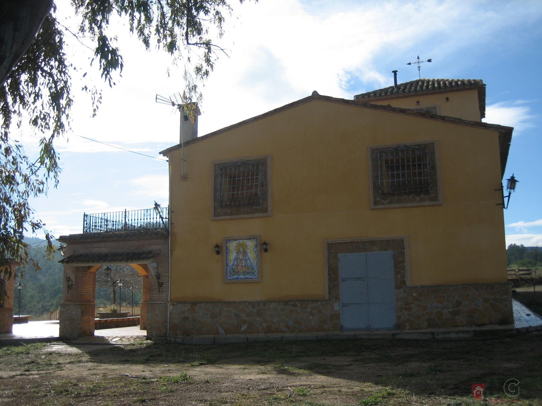 For sale of chalet in Lorca