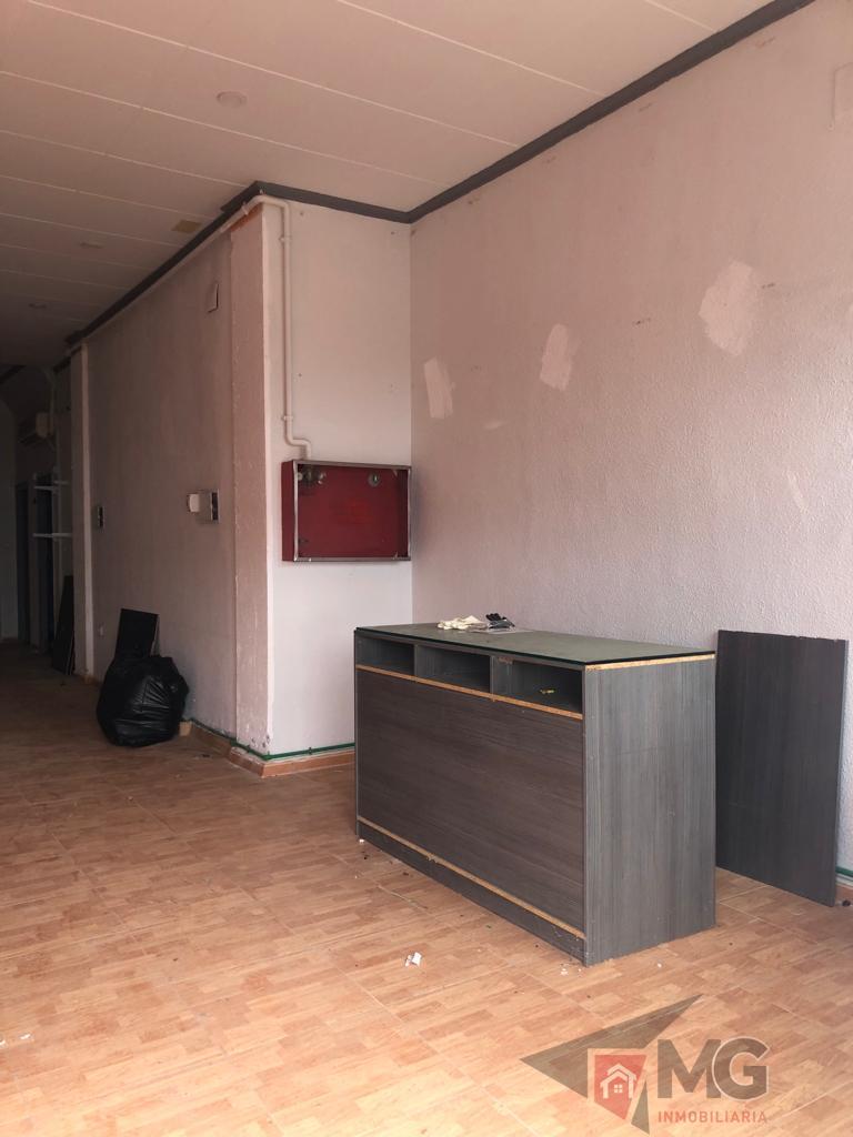 For rent of commercial in Puerto de Mazarrón