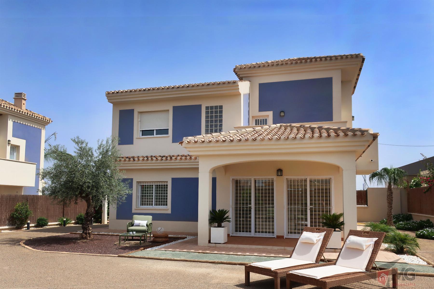 For sale of chalet in Lorca