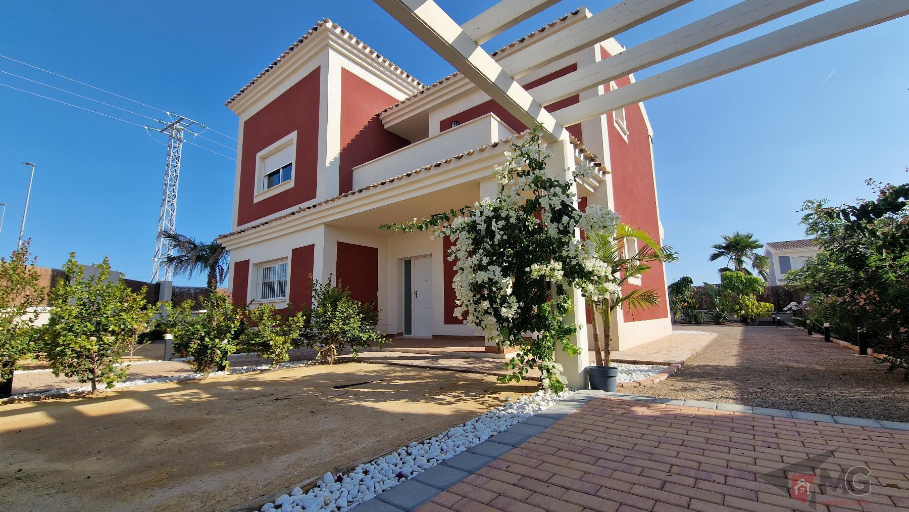 For sale of chalet in Lorca