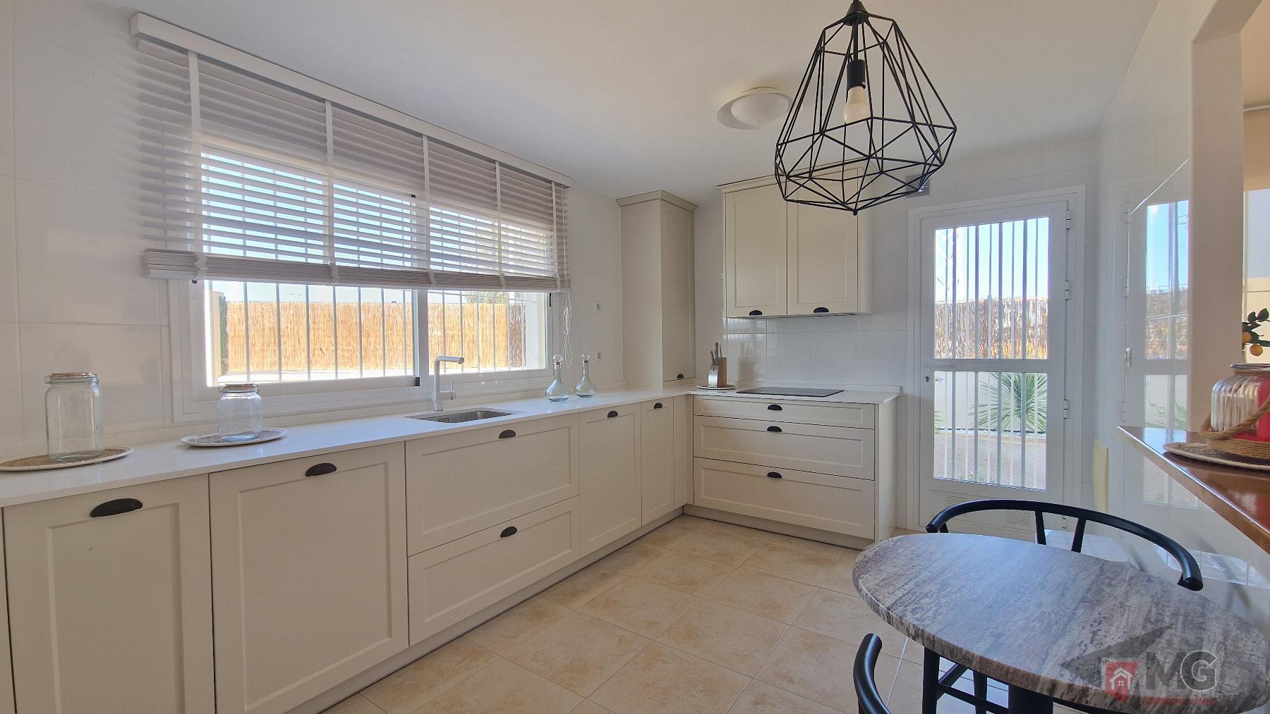 For sale of chalet in Lorca