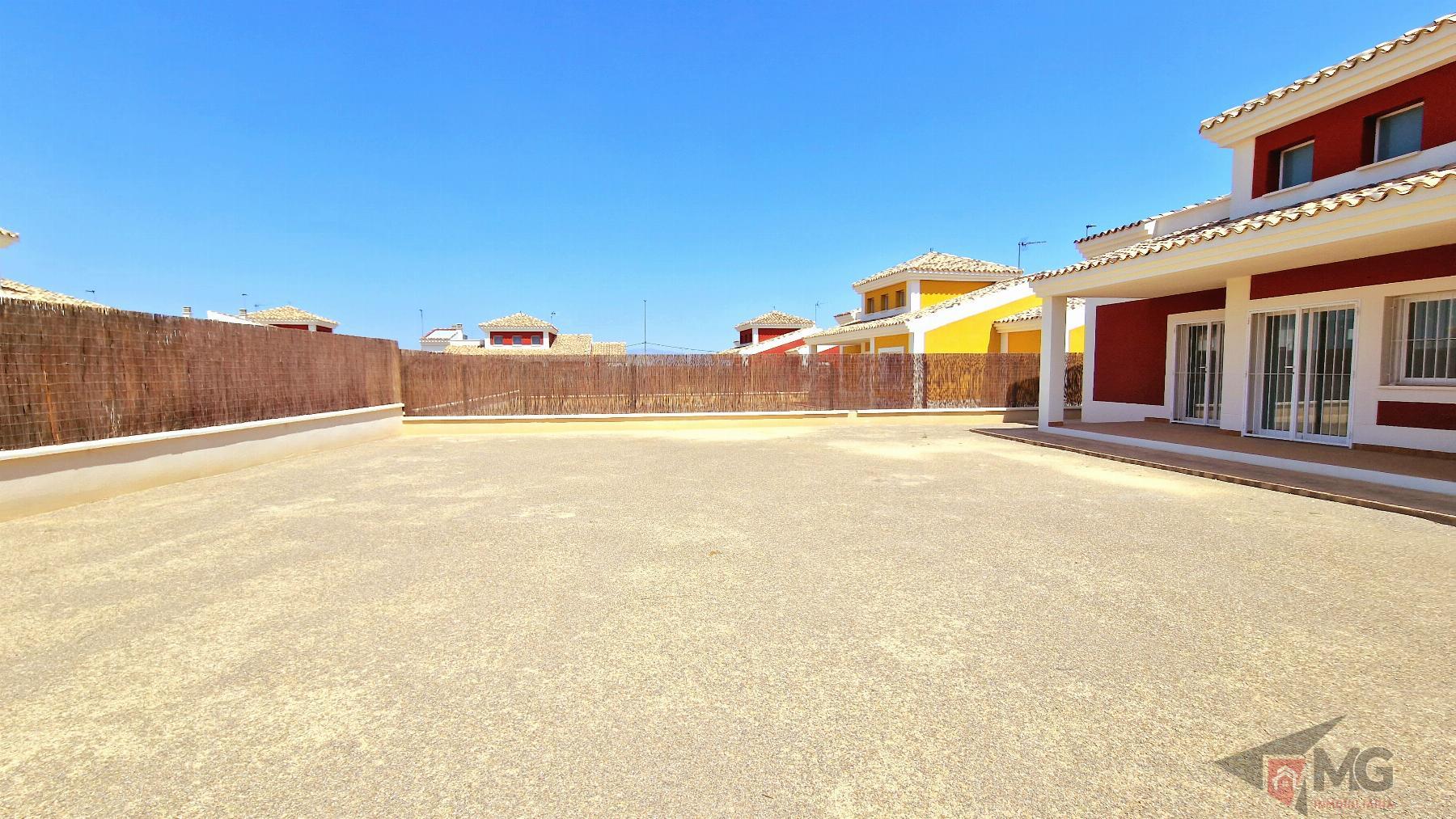 For sale of chalet in Lorca