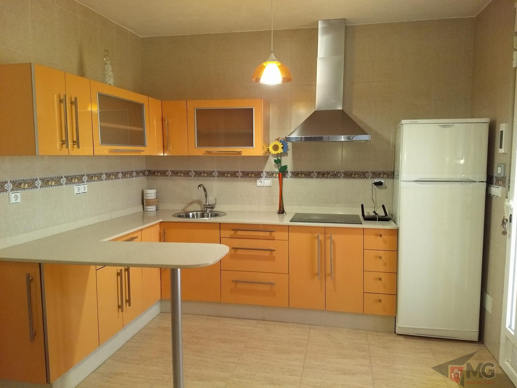 For sale of chalet in Totana
