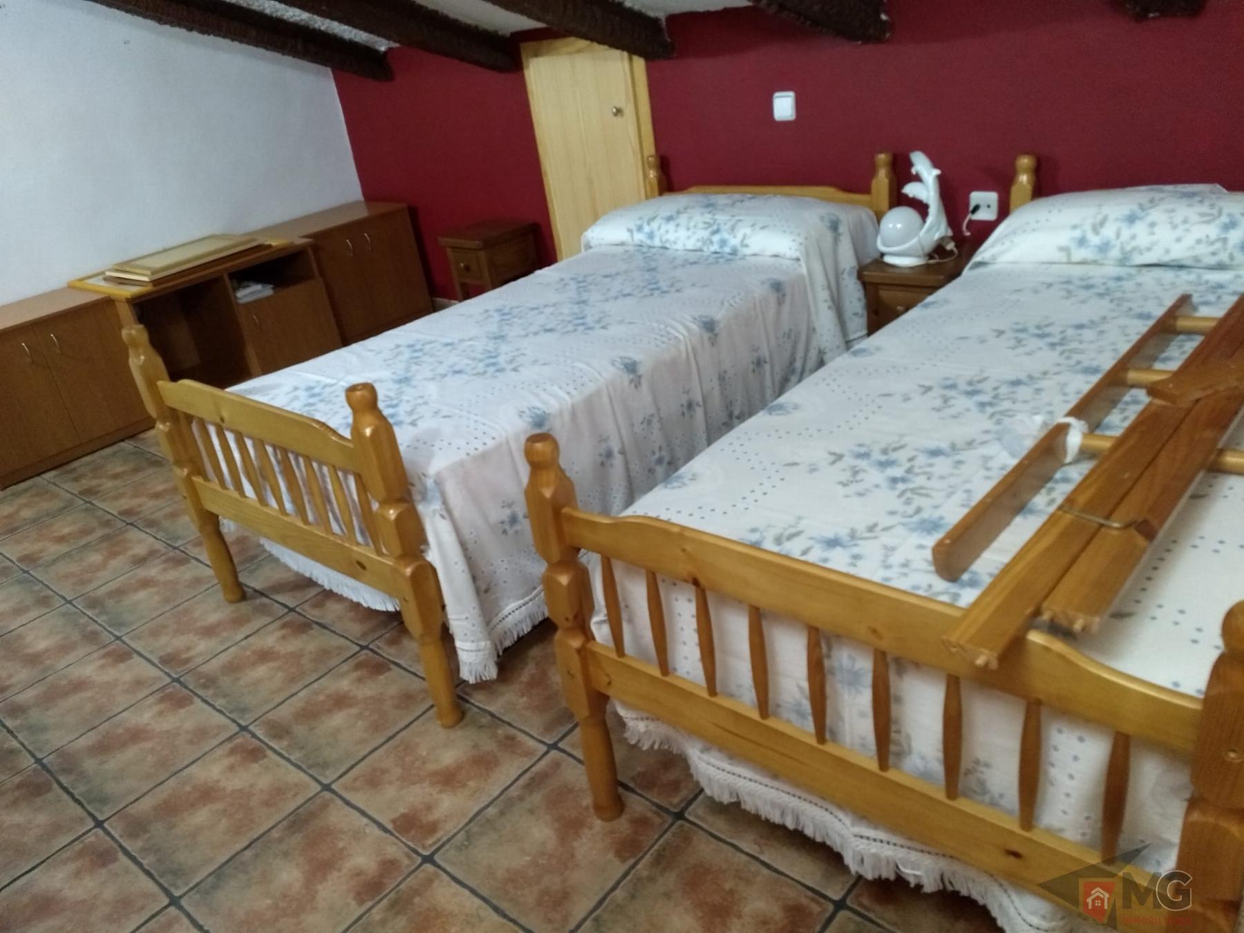 For sale of chalet in Totana