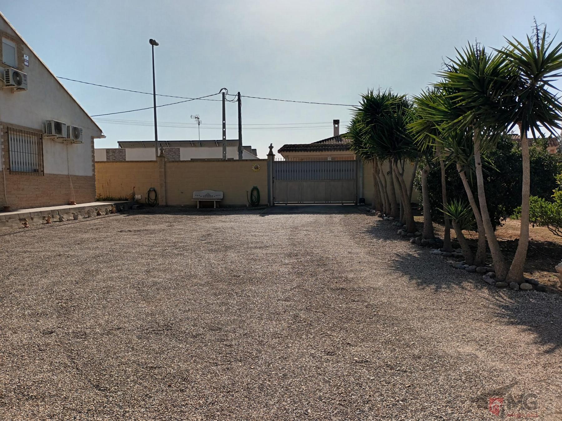 For sale of chalet in Totana