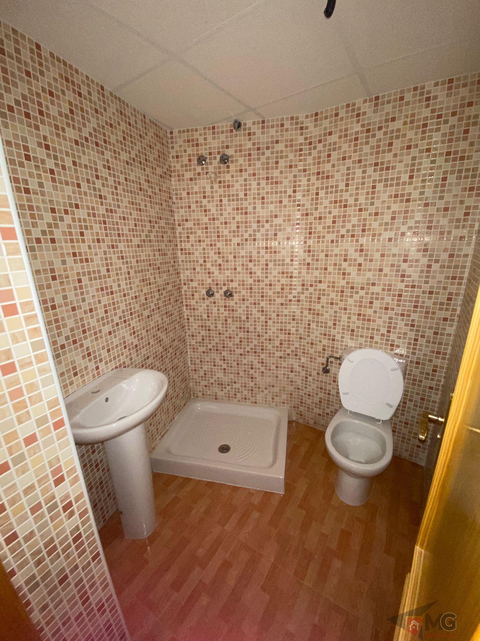 For sale of flat in Águilas