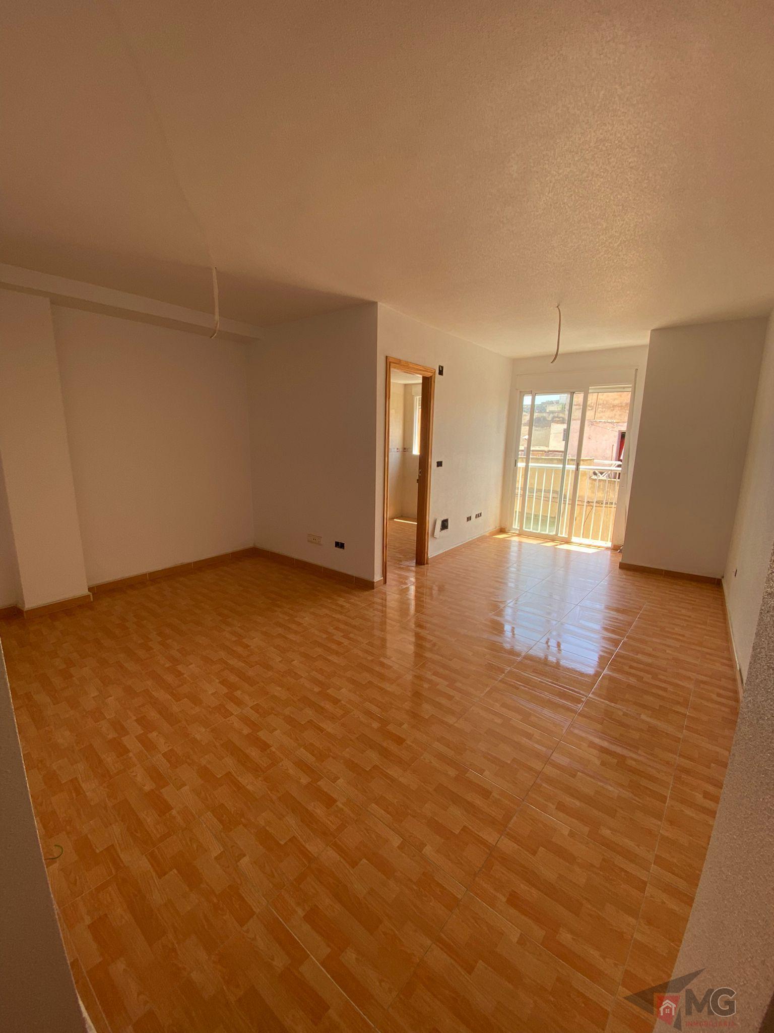 For sale of flat in Águilas