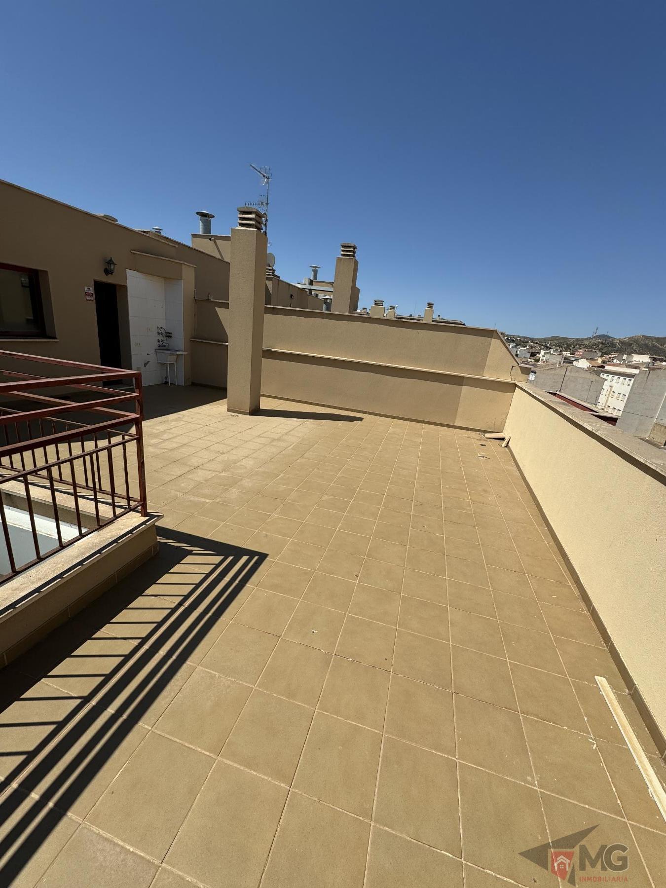 For sale of penthouse in Puerto Lumbreras