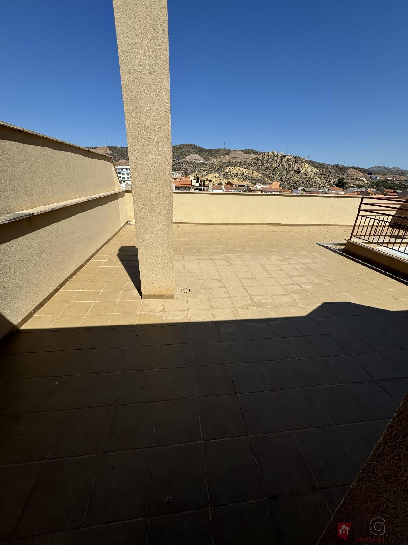 For sale of penthouse in Puerto Lumbreras