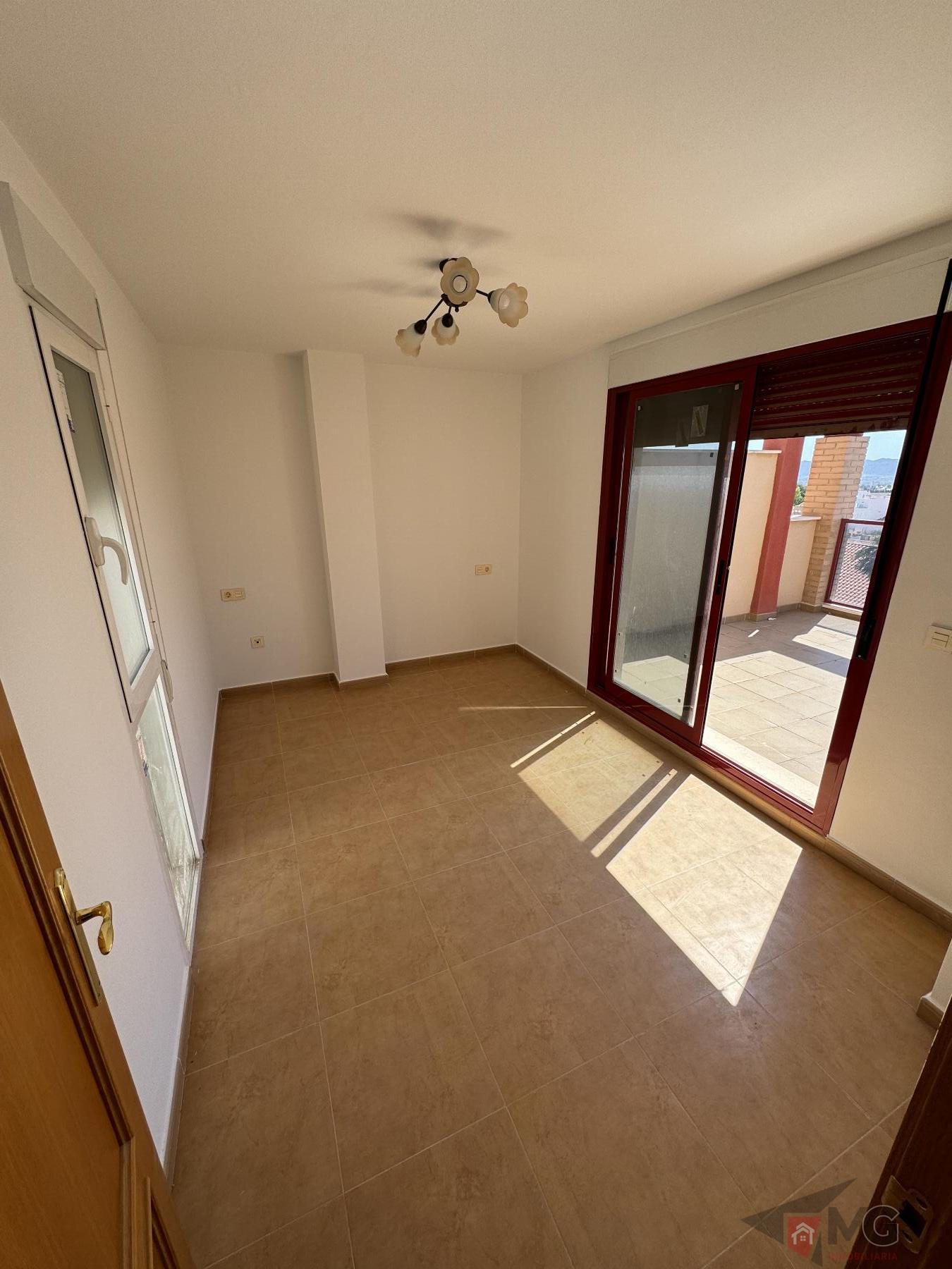 For sale of penthouse in Puerto Lumbreras