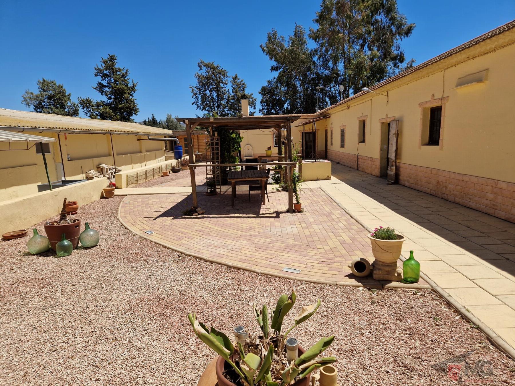 For sale of rural property in Lorca