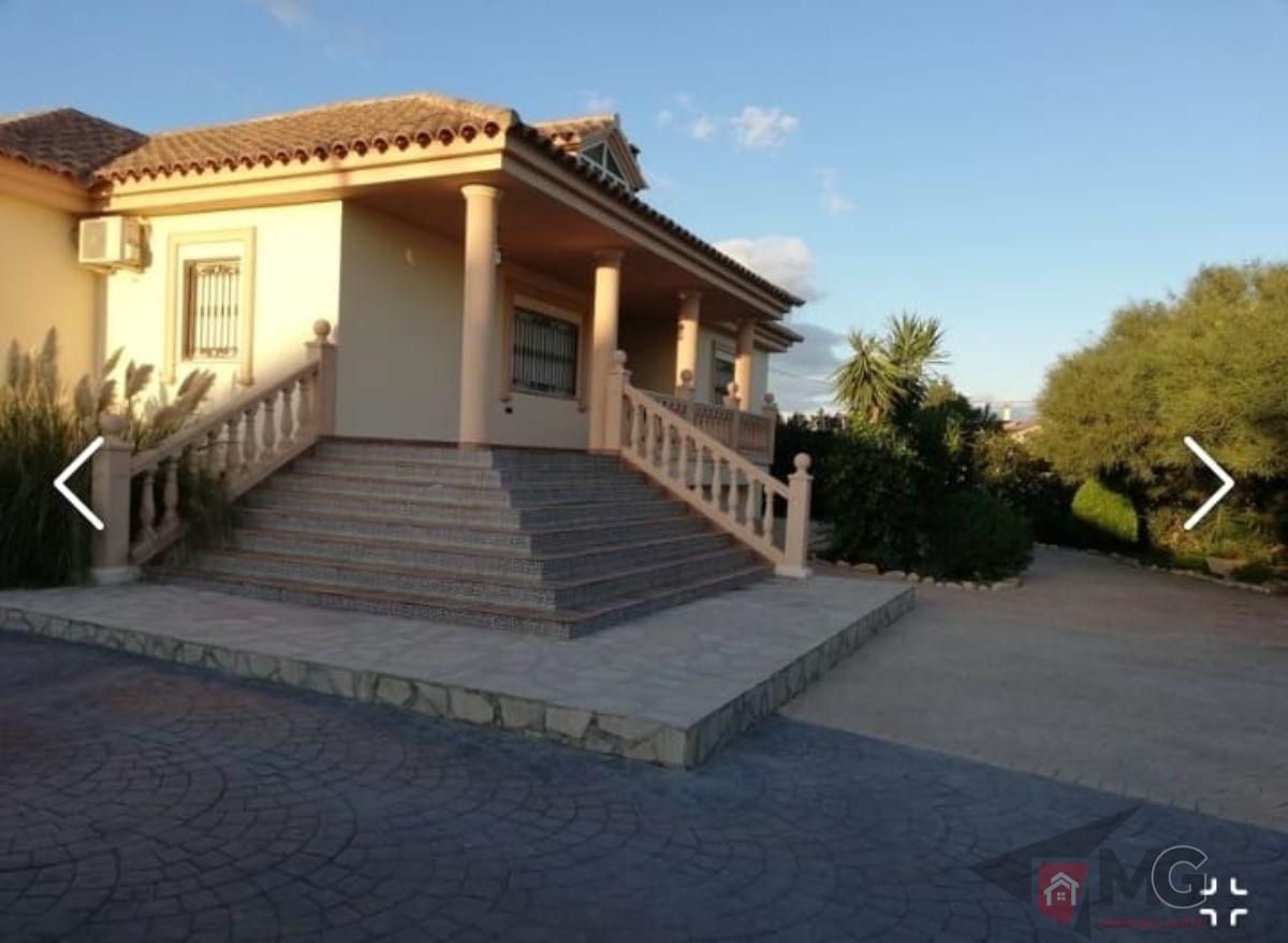 For sale of chalet in Lorca