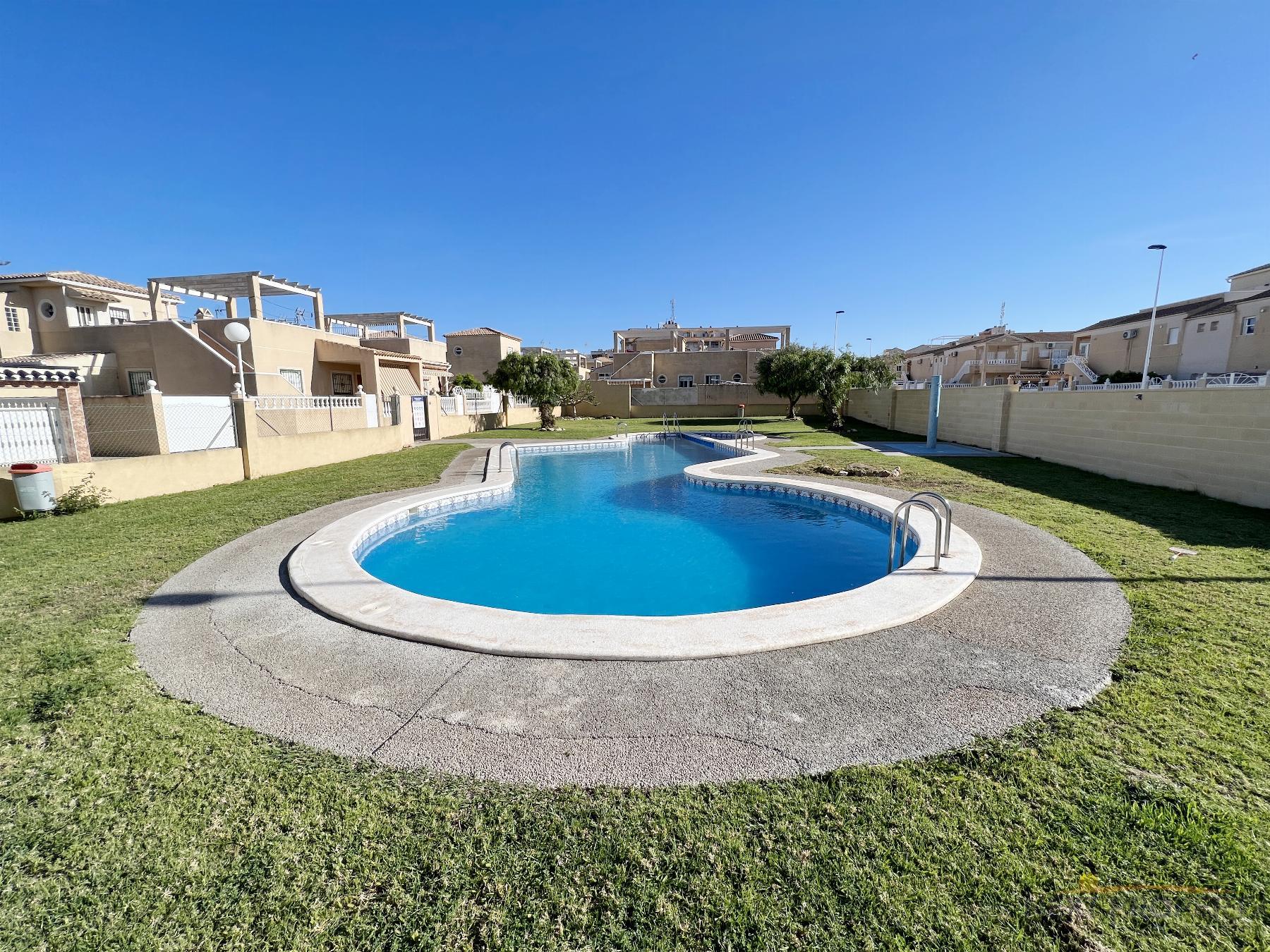 For rent of duplex in Torrevieja
