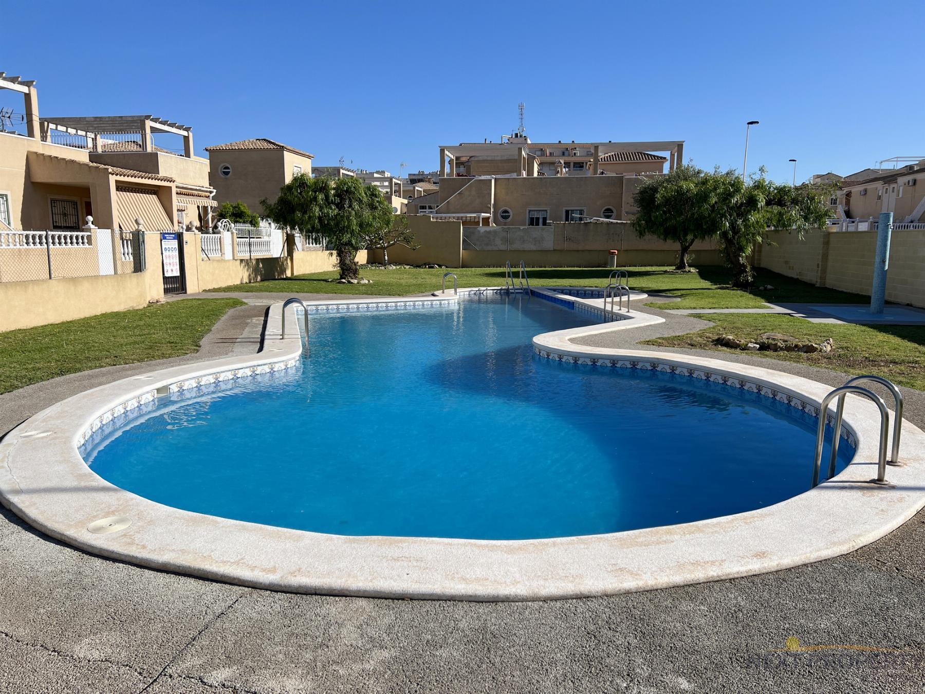 For rent of duplex in Torrevieja