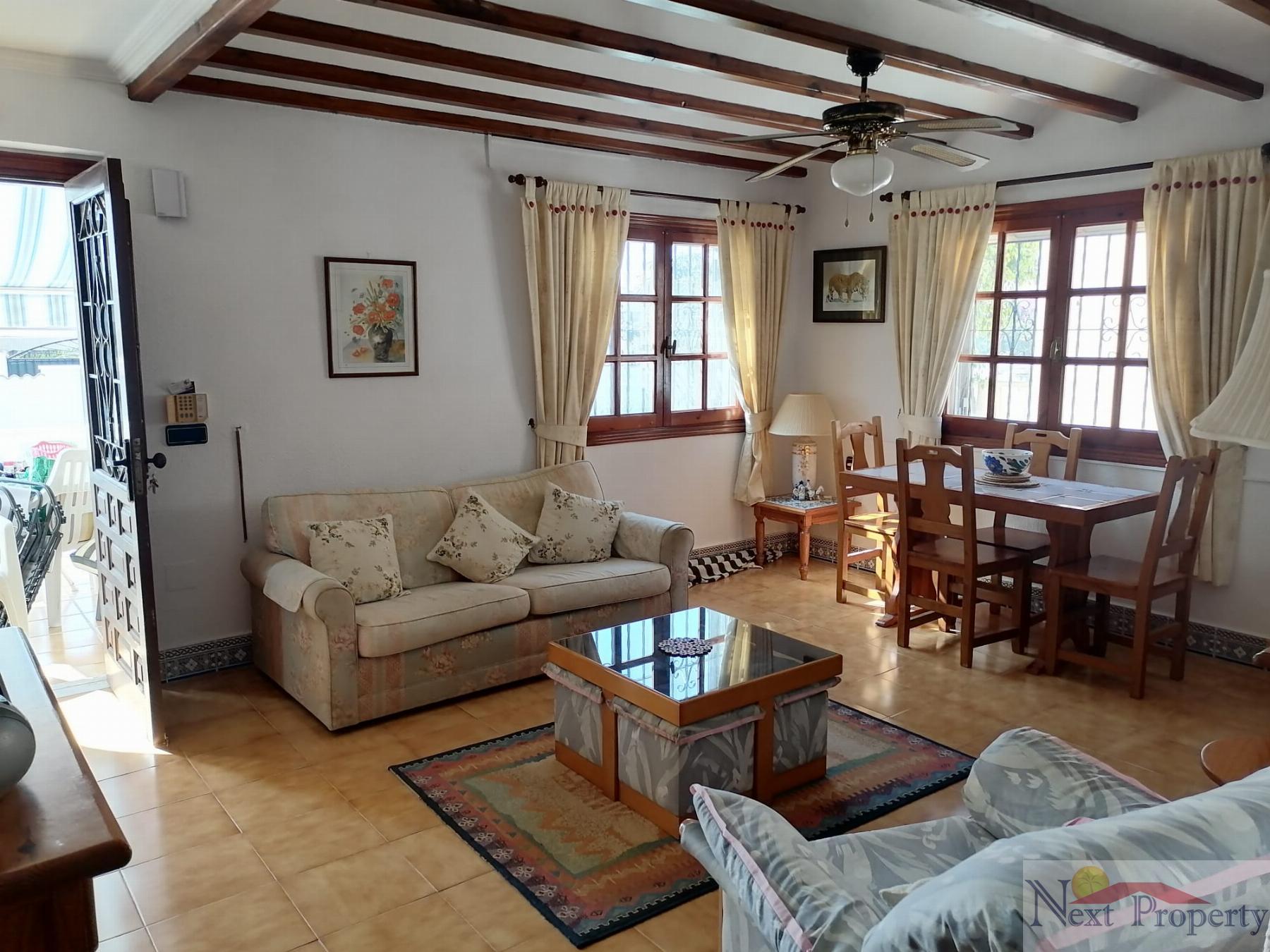 Venta de chalet en Orihuela Costa