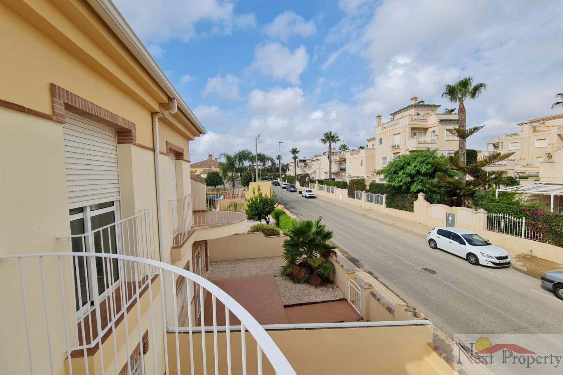 Verkoop van bungalow in Orihuela Costa