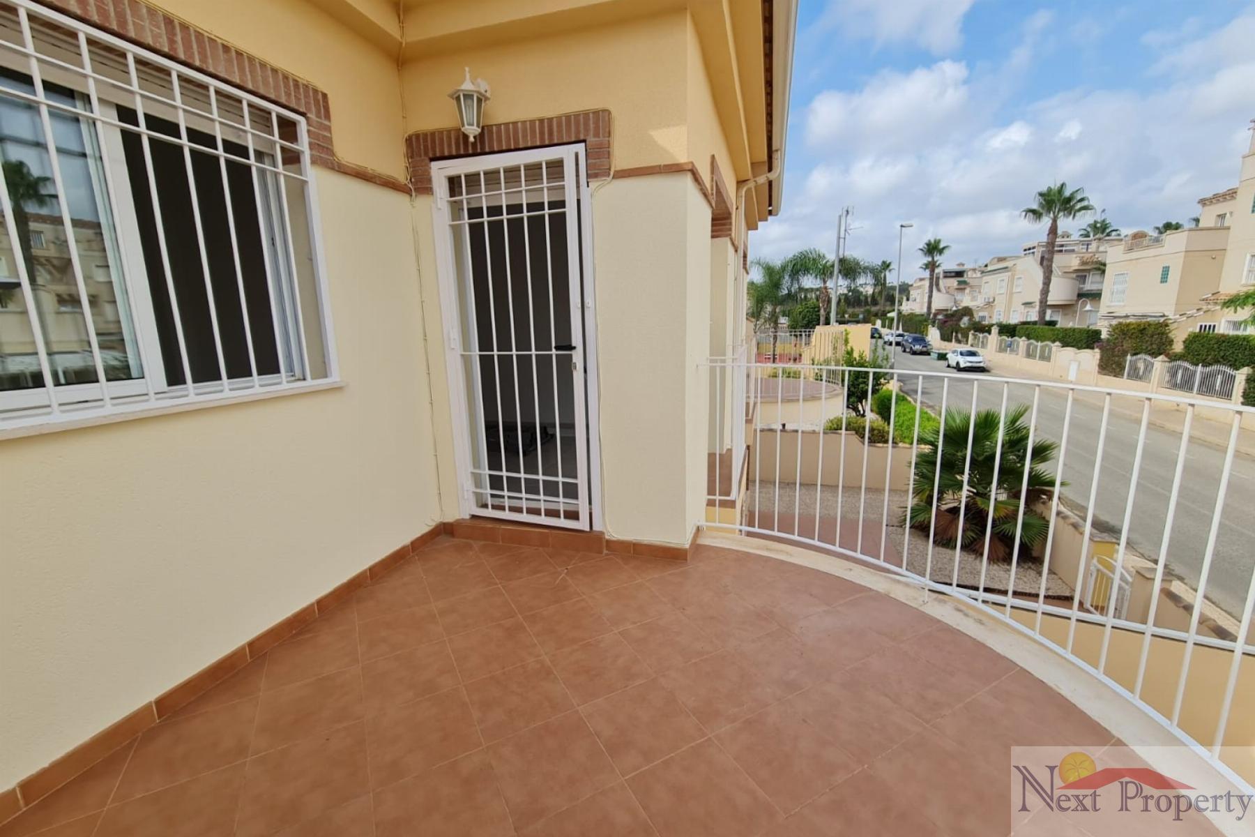 Verkoop van bungalow in Orihuela Costa