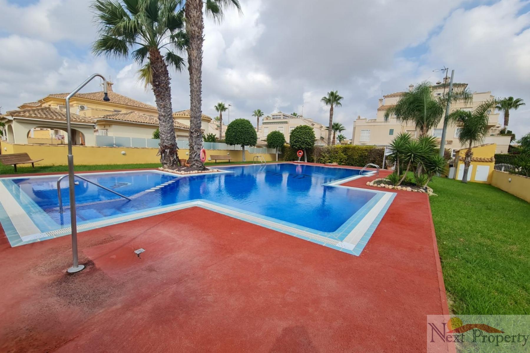 Verkoop van bungalow in Orihuela Costa
