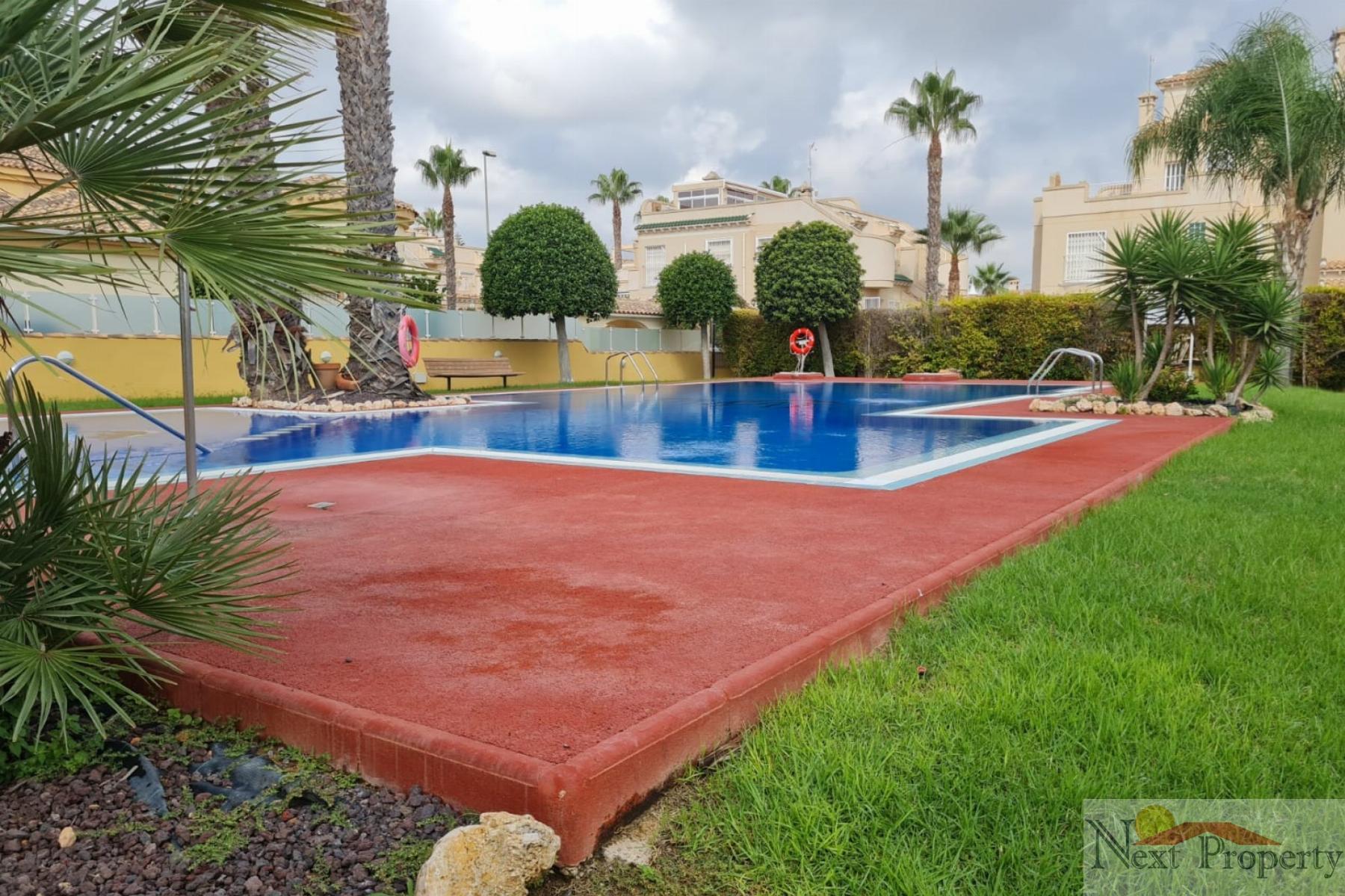 Verkoop van bungalow in Orihuela Costa