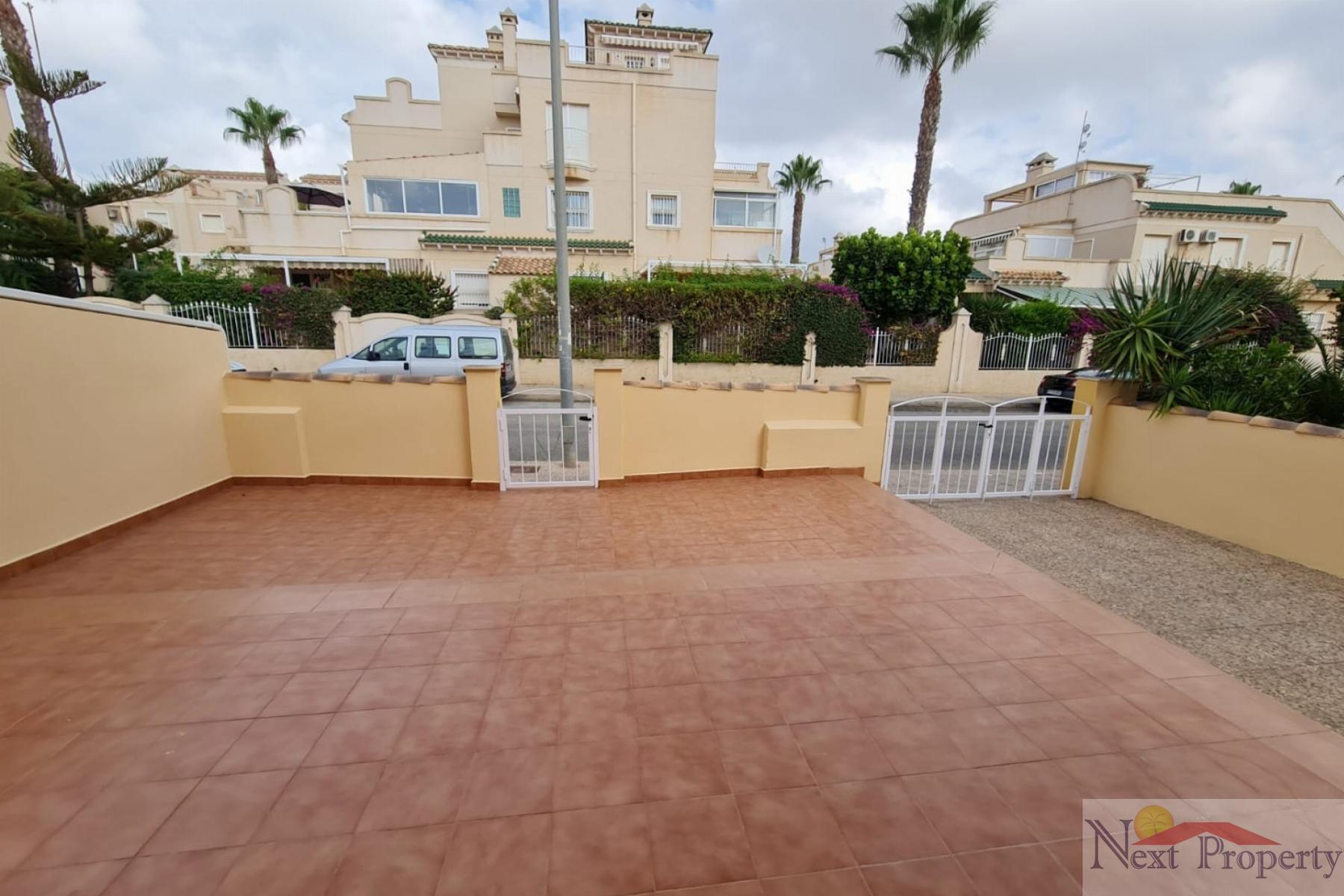 Verkoop van bungalow in Orihuela Costa