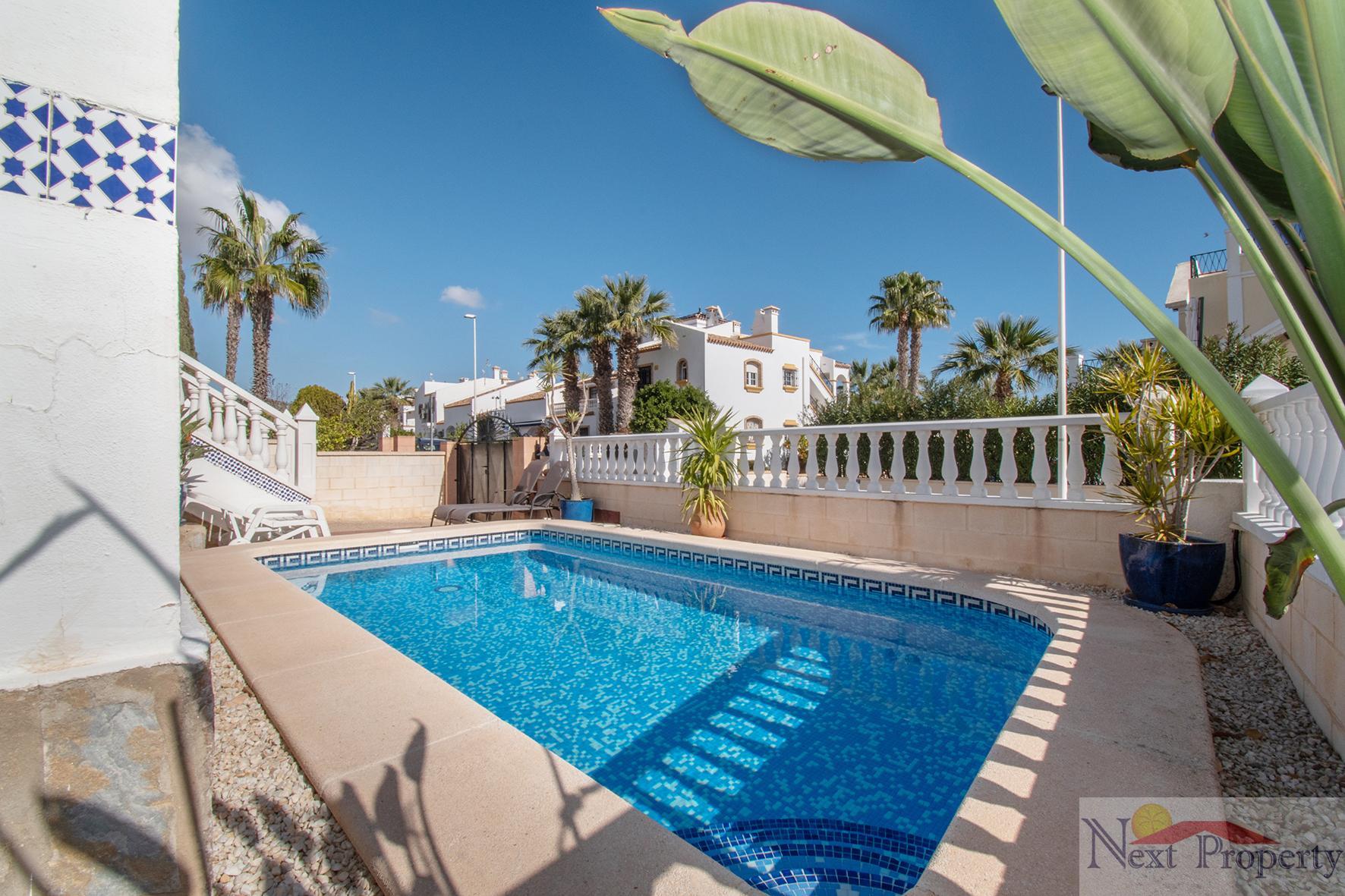 Venta de chalet en Orihuela Costa